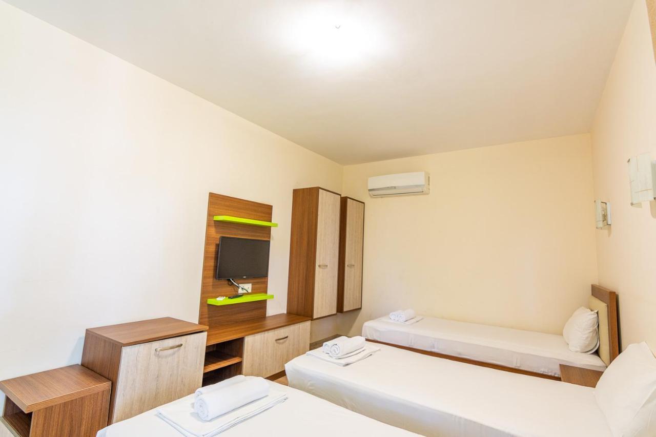 Eco Hotel Momata Kolarovo Extérieur photo