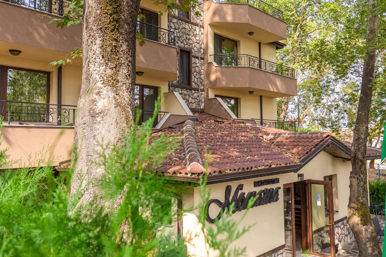 Eco Hotel Momata Kolarovo Extérieur photo