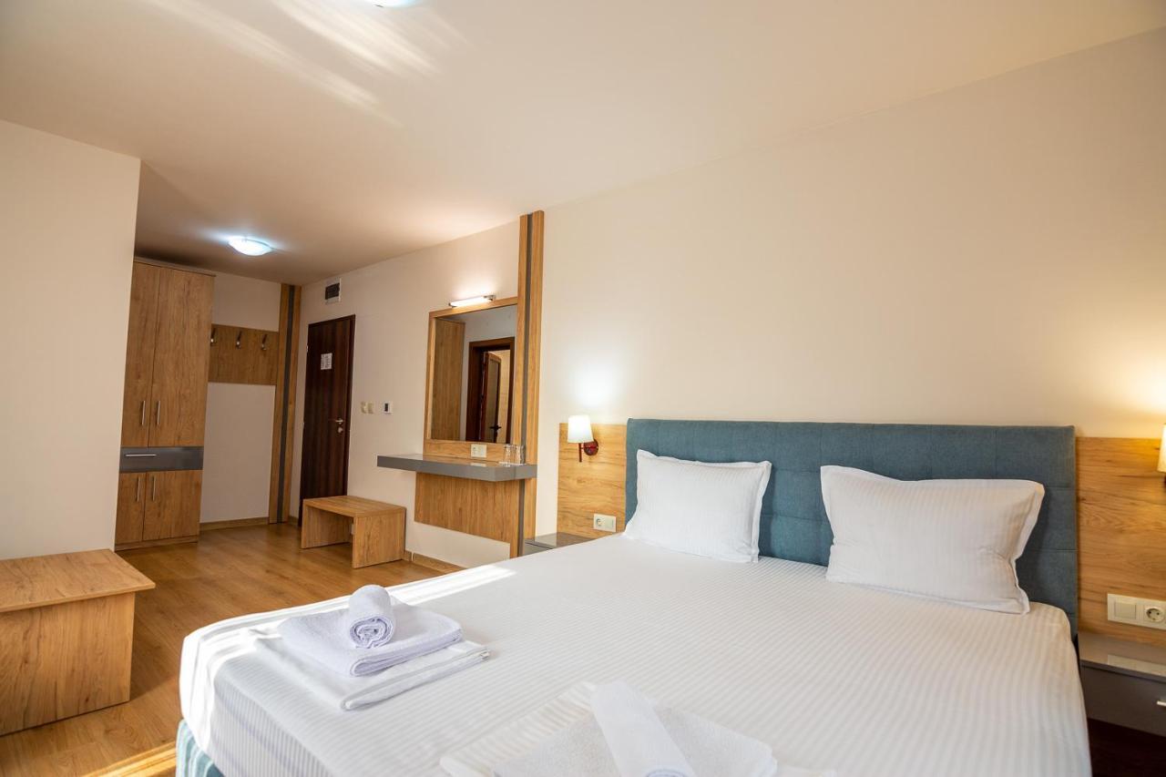 Eco Hotel Momata Kolarovo Extérieur photo