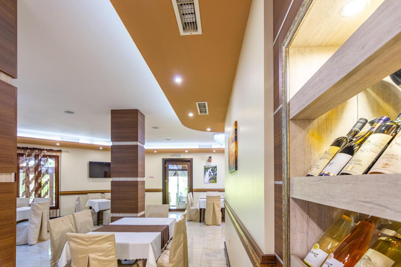 Eco Hotel Momata Kolarovo Extérieur photo